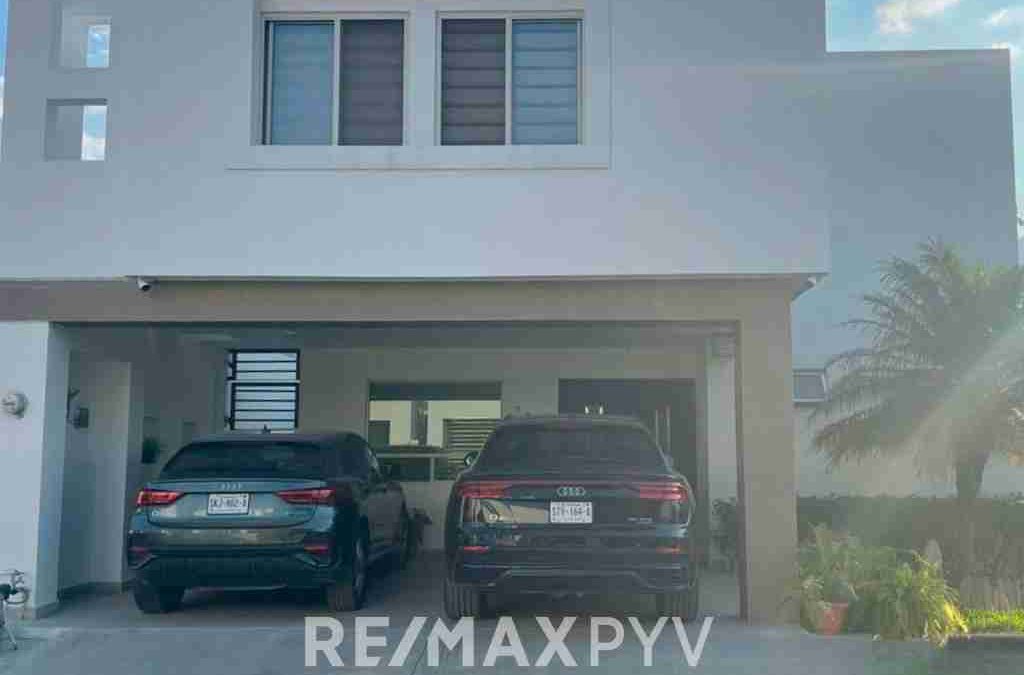 Casa en Venta con alberca, amueblada, Carretera Nacional, Santiago, N.L.