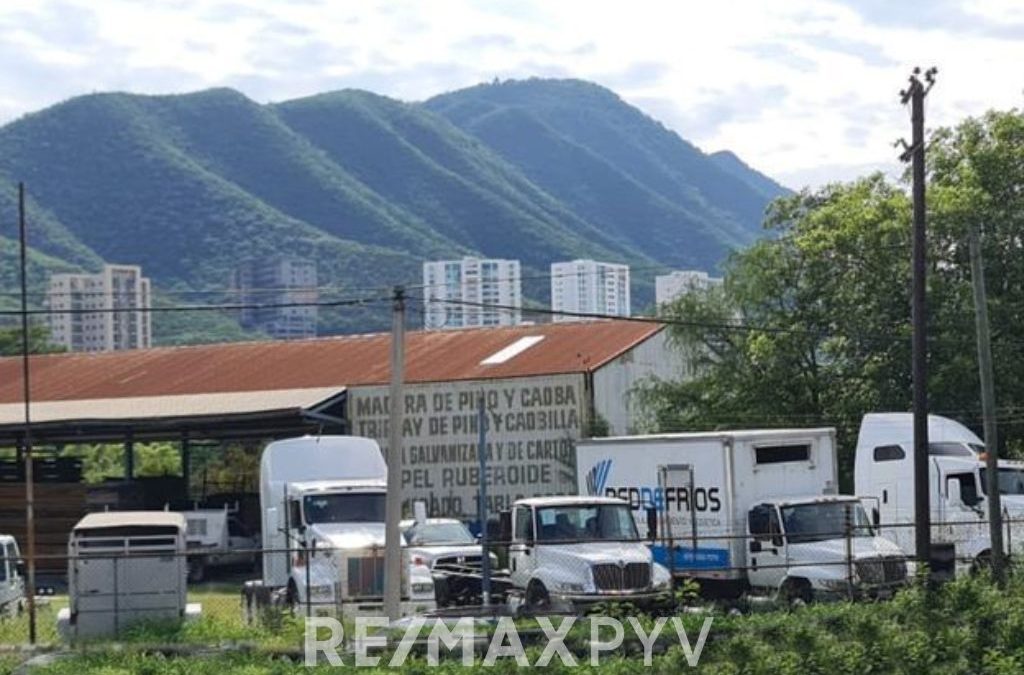 Terreno Comercial en Renta en Valle Alto, Carretera Nacional, Mty.- 7849