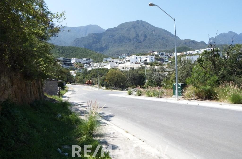 Terreno en Venta en Sierra Alta, Monterrey- 7612